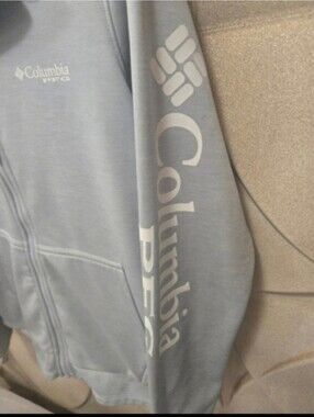 4 For $24 Columbia PFG Women's Jacket Light Gray Size Medium